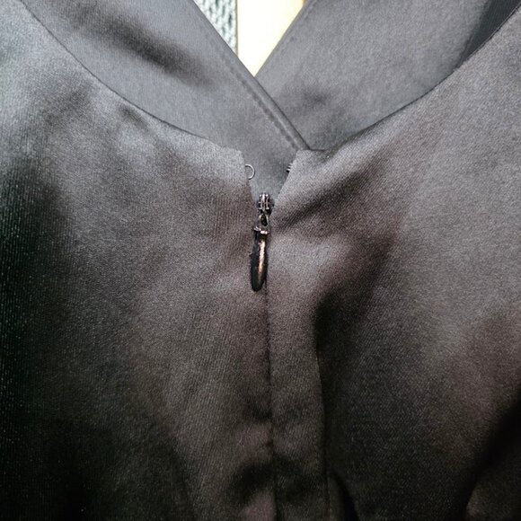 NWT Du Paradis Long Sleeve Deep V Ruched Dress Black - Picture 9 of 11